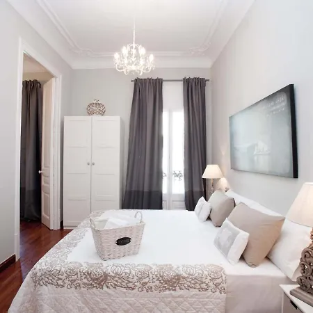 Modern Apart Saint-tropez 8+ سان تروبيه