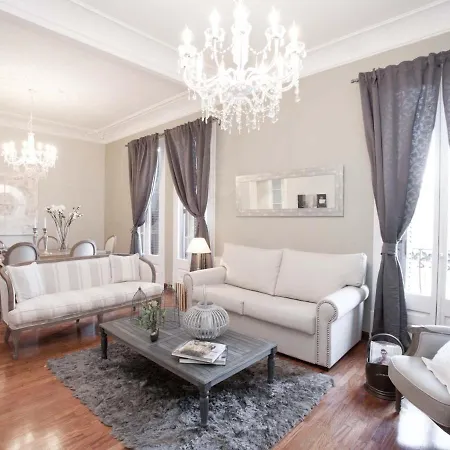 Modern Apart Saint-tropez 8+ * سان تروبيه